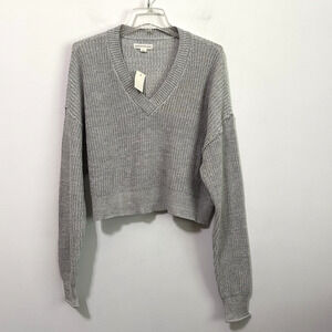 Aeropostale V‎ Neck Sweater L Grey Cropped Long Sleeve Chunky Knit Womens NEW